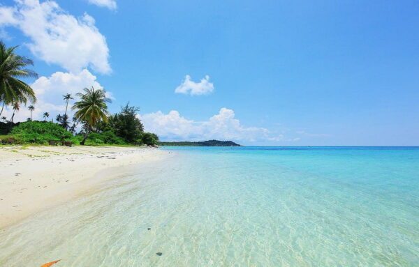 Пляжный отдых на острове Сулавеси